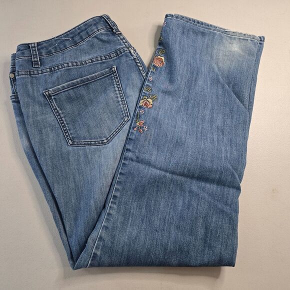 Christopher & Banks Jeans Women's 14 Blue Medium Wash Straight Rose Embroidering - Picture 14 of 16